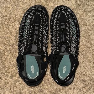 Keen uneek men’s sandals size 13